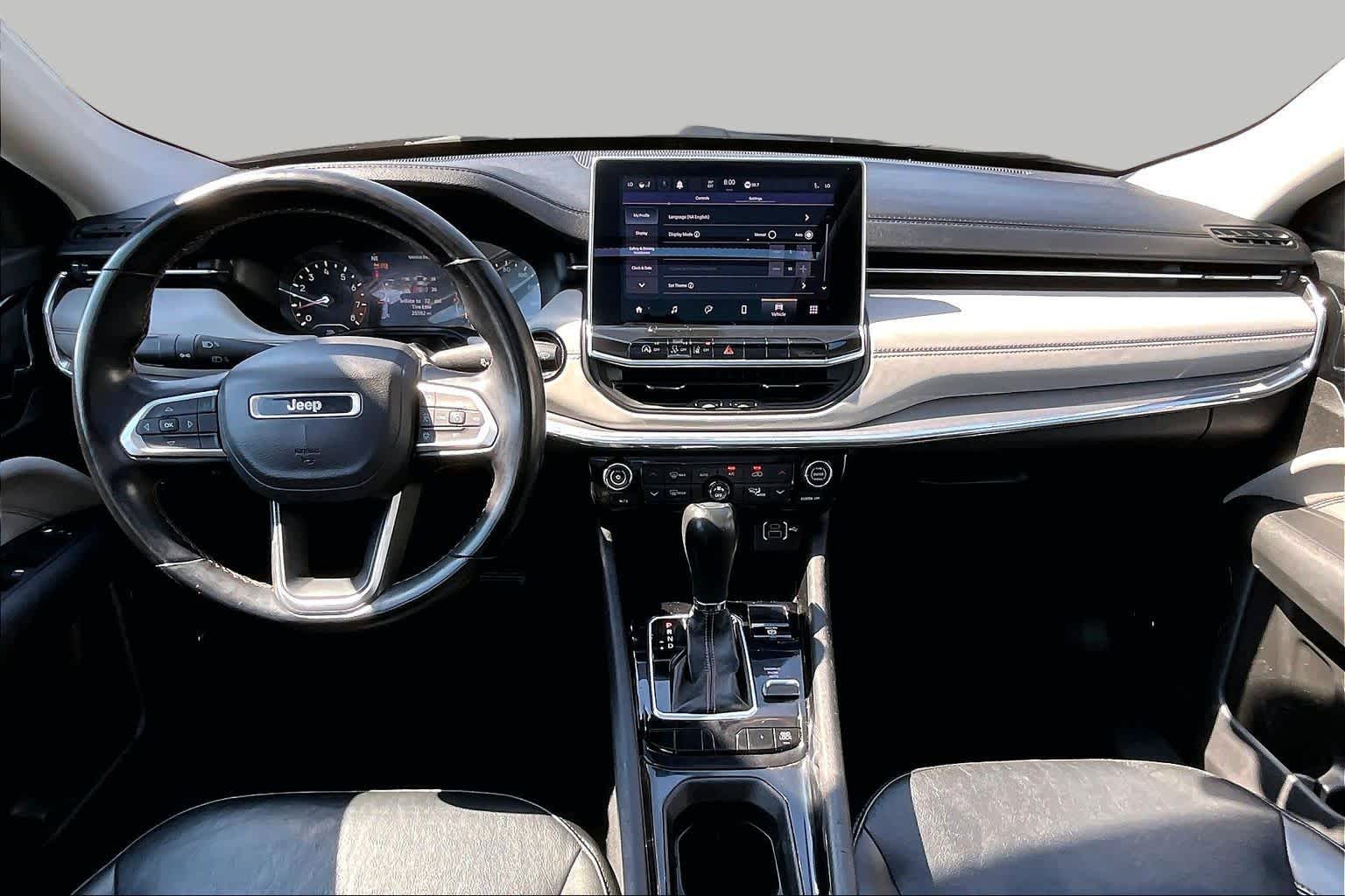 2022 Jeep Compass photo 15 of 33