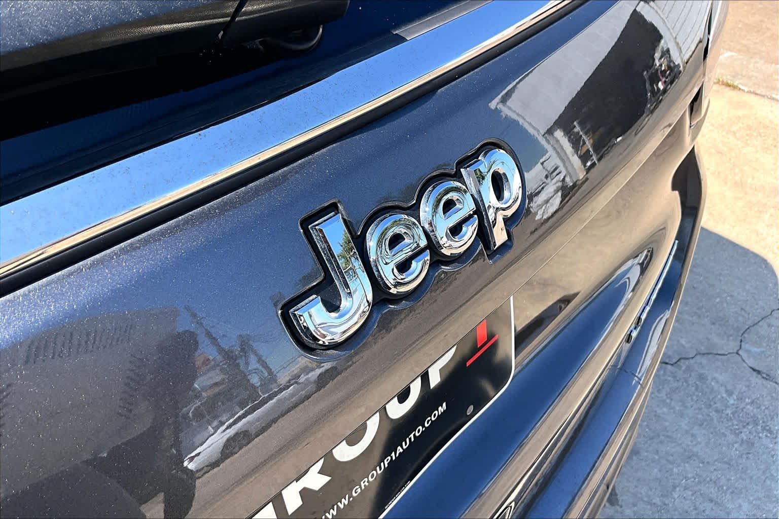 2022 Jeep Compass photo 10 of 33