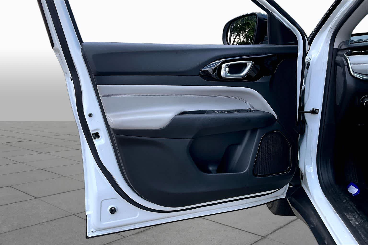 2022 Jeep Compass Limited Bright White Clearcoat at Tomball Chrysler Dodge Jeep Ram