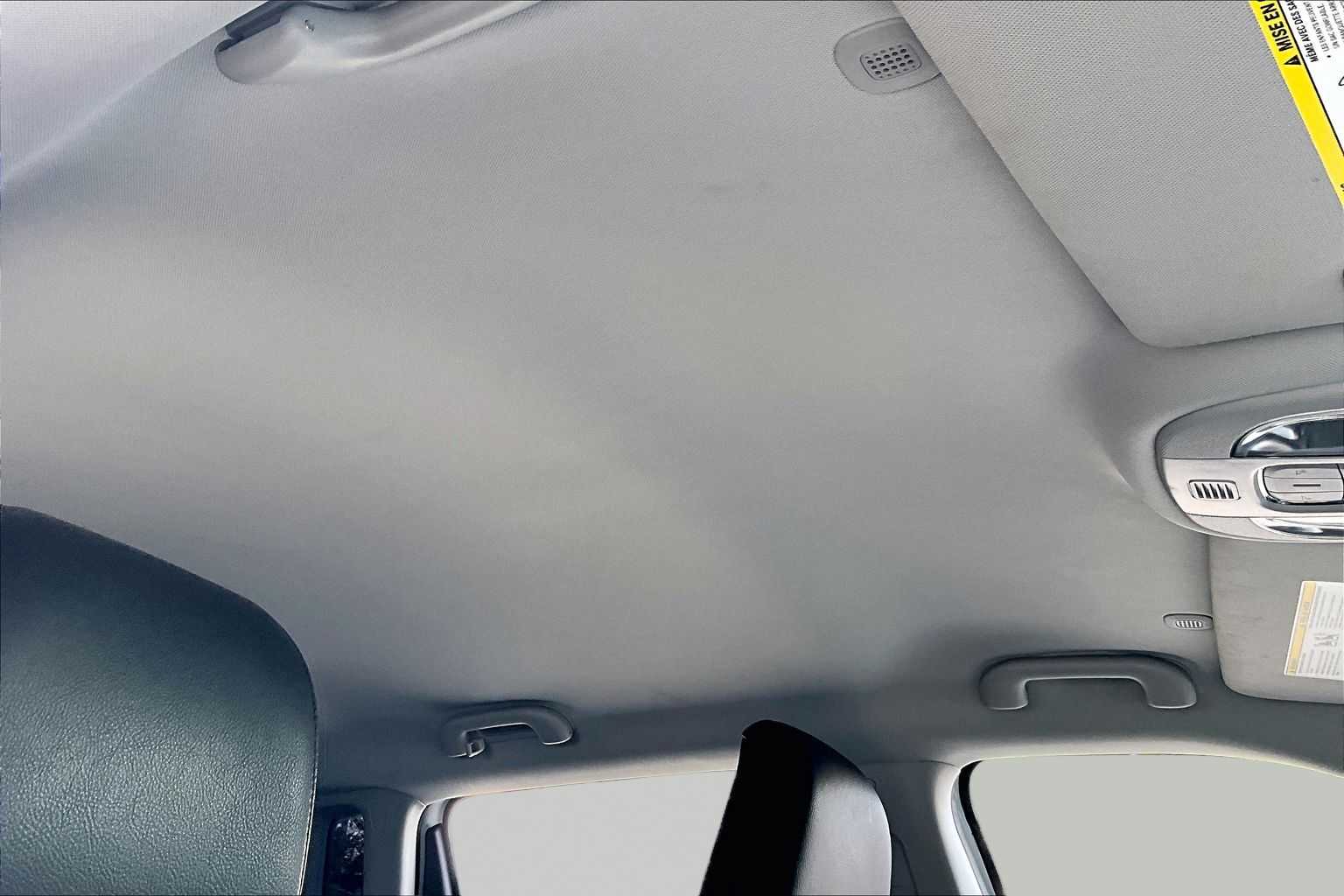 2022 Jeep Compass Limited Bright White Clearcoat at Tomball Chrysler Dodge Jeep Ram