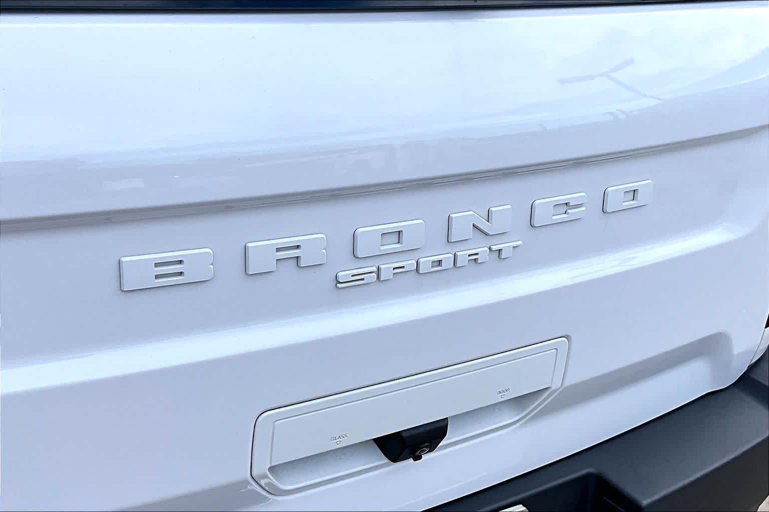 2022 Ford Bronco Sport Outer Banks Oxford White at Tomball Ford
