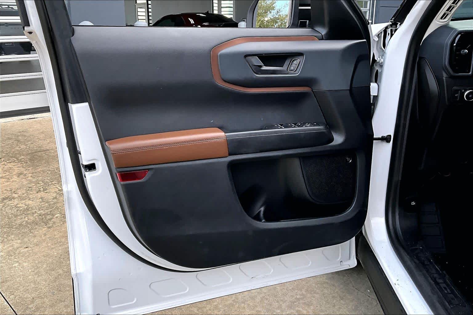 2022 Ford Bronco Sport Outer Banks Oxford White at Tomball Ford