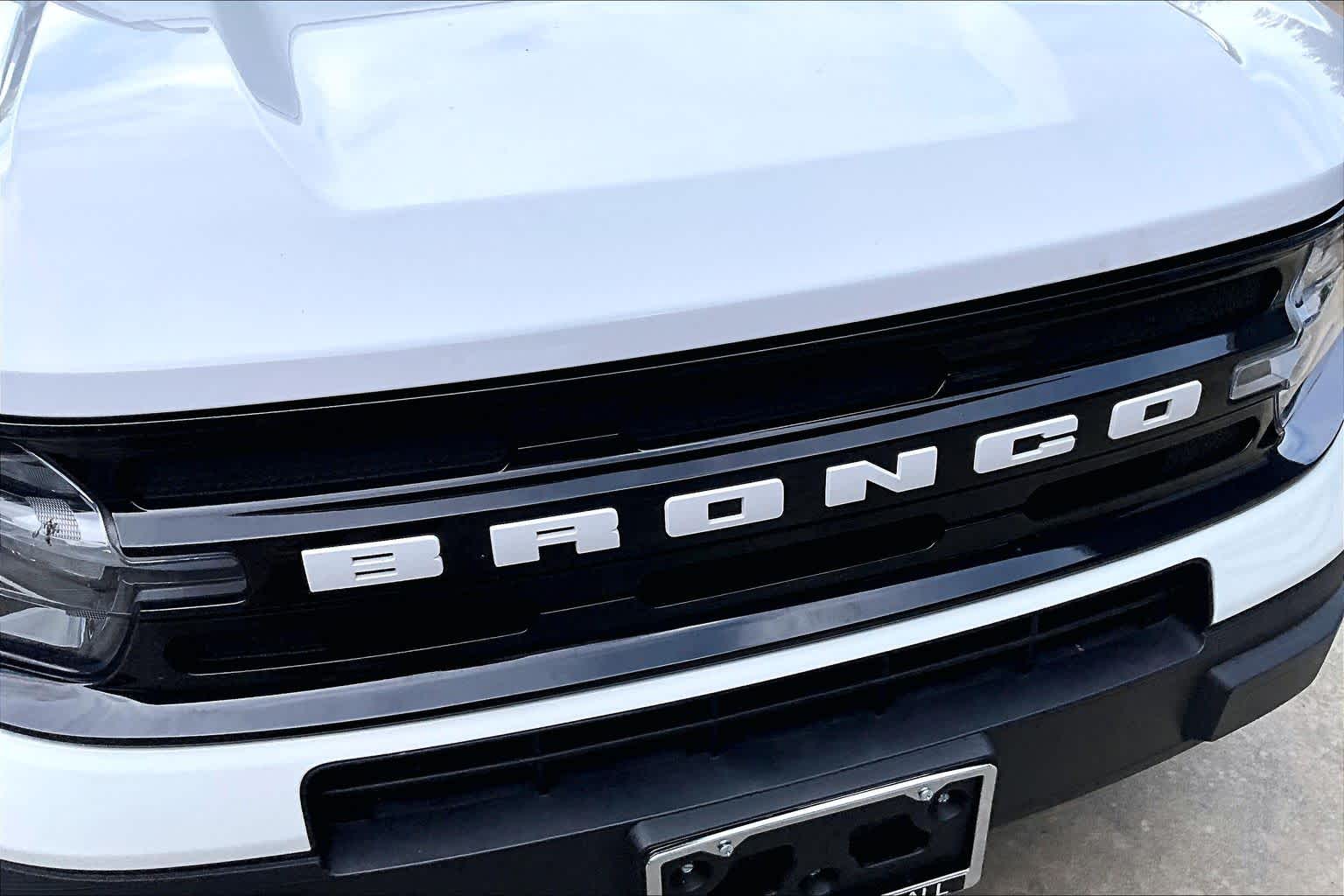 2022 Ford Bronco Sport Outer Banks Oxford White at Tomball Ford