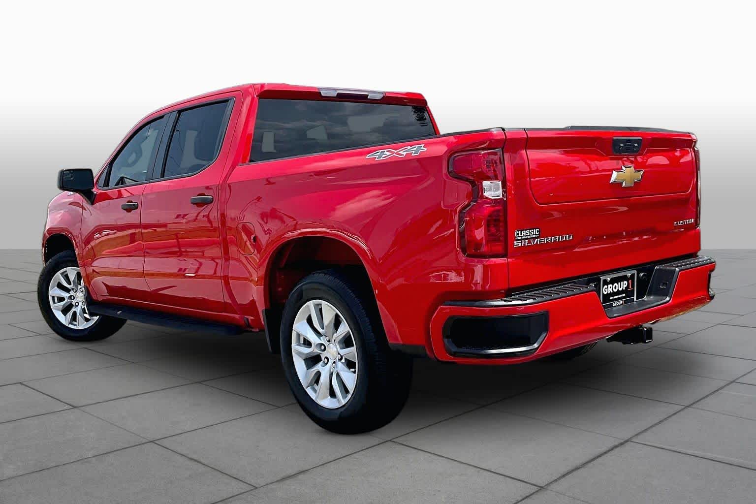 2022 Chevrolet Silverado 1500 Custom - 11