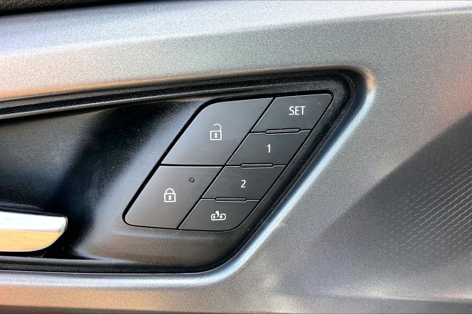 2025 Chevrolet Equinox EV RS Black at AutoNation Chevrolet Gulf Fwy