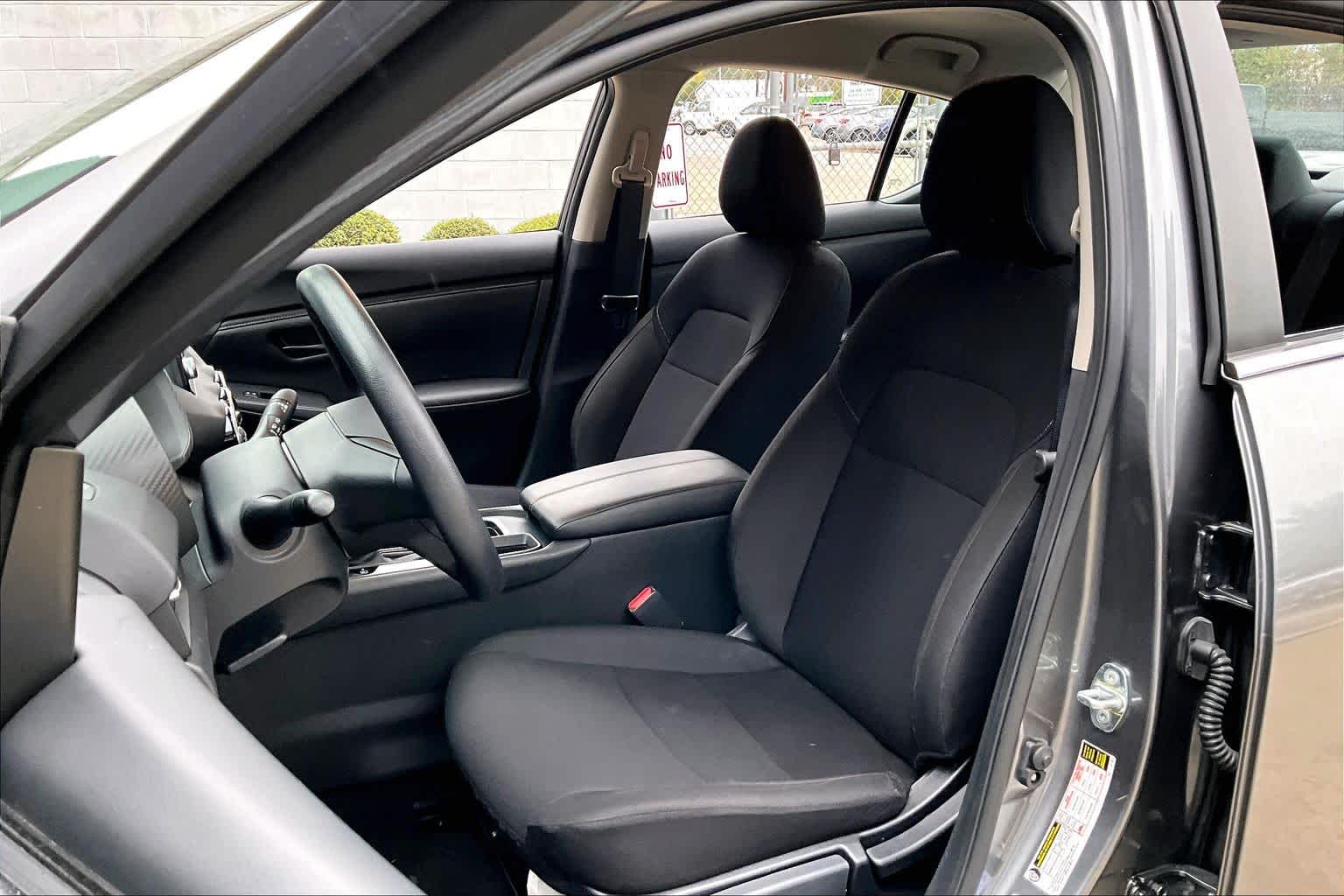 2025 Nissan Sentra S - 6