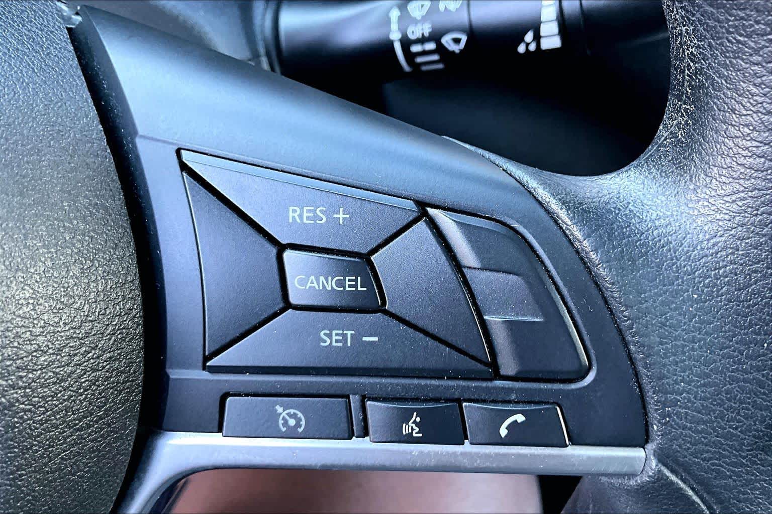 2020 Nissan Sentra photo 33 of 35