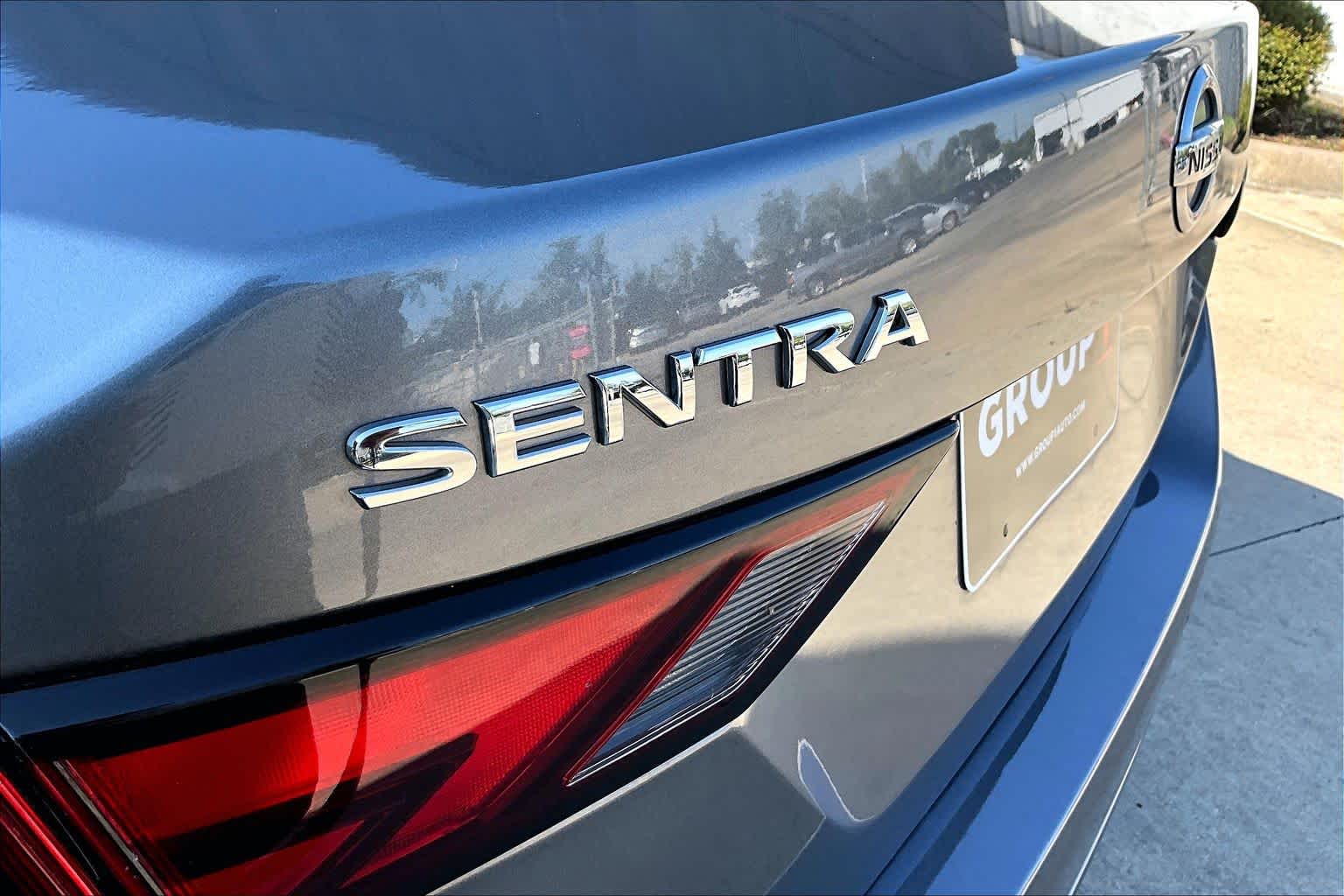 2020 Nissan Sentra photo 31 of 35