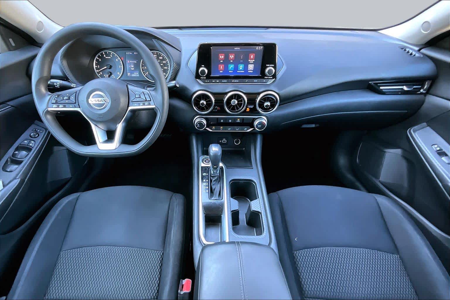 2020 Nissan Sentra photo 16 of 35