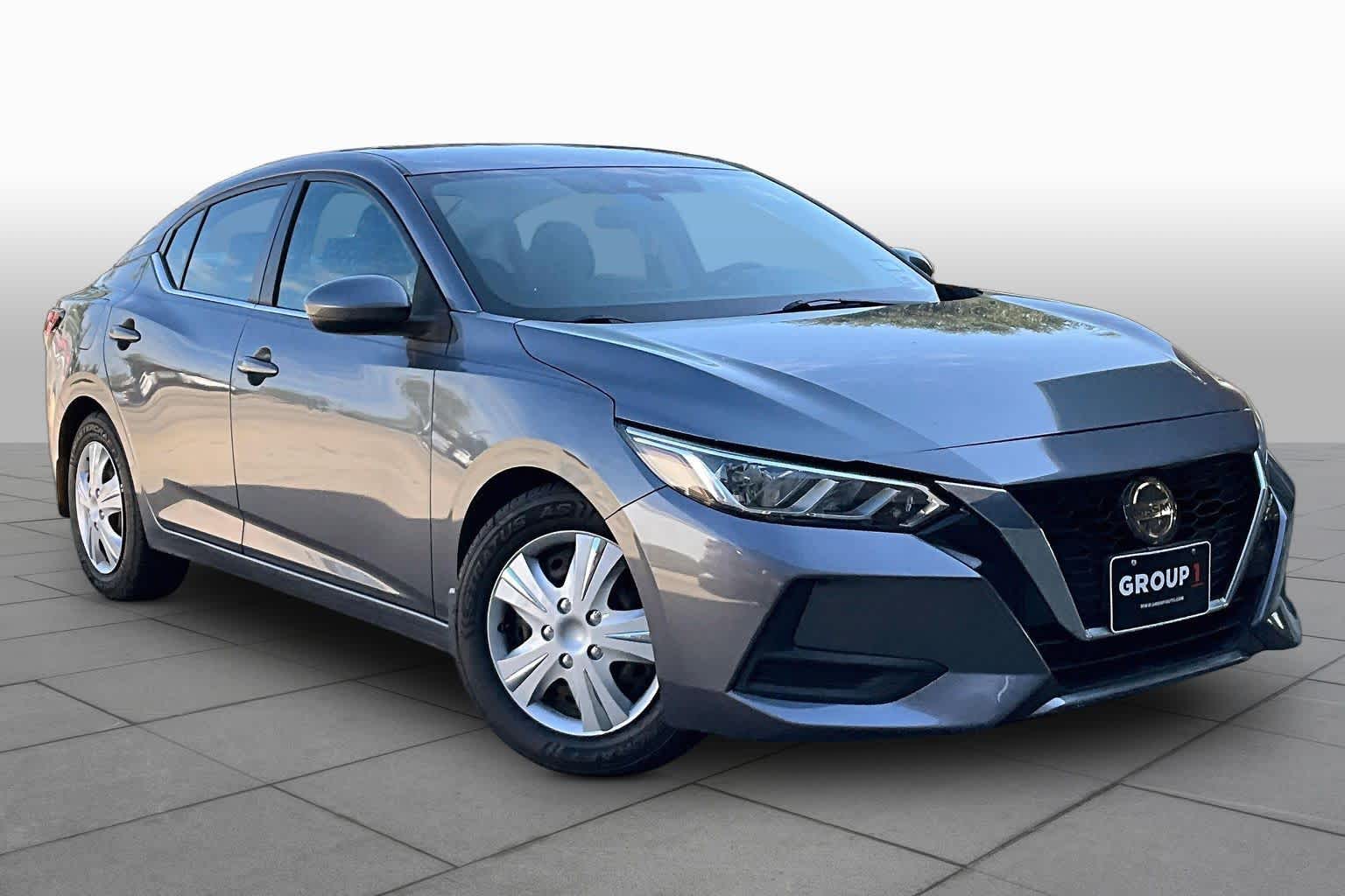 2020 Nissan Sentra photo 3 of 35