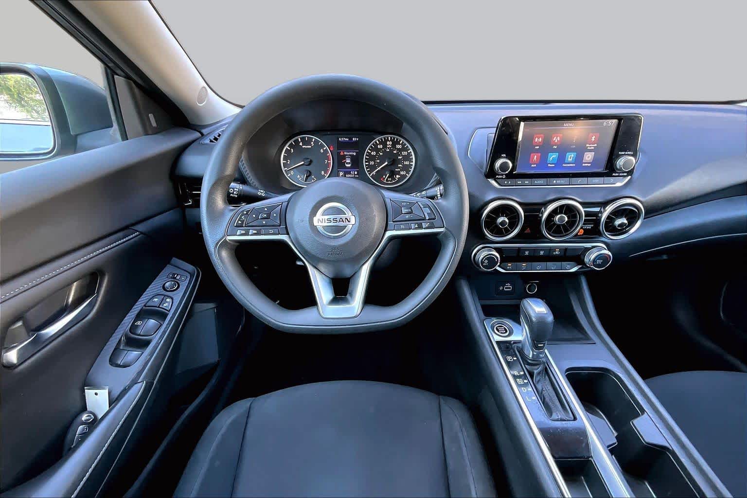 2020 Nissan Sentra photo 6 of 35