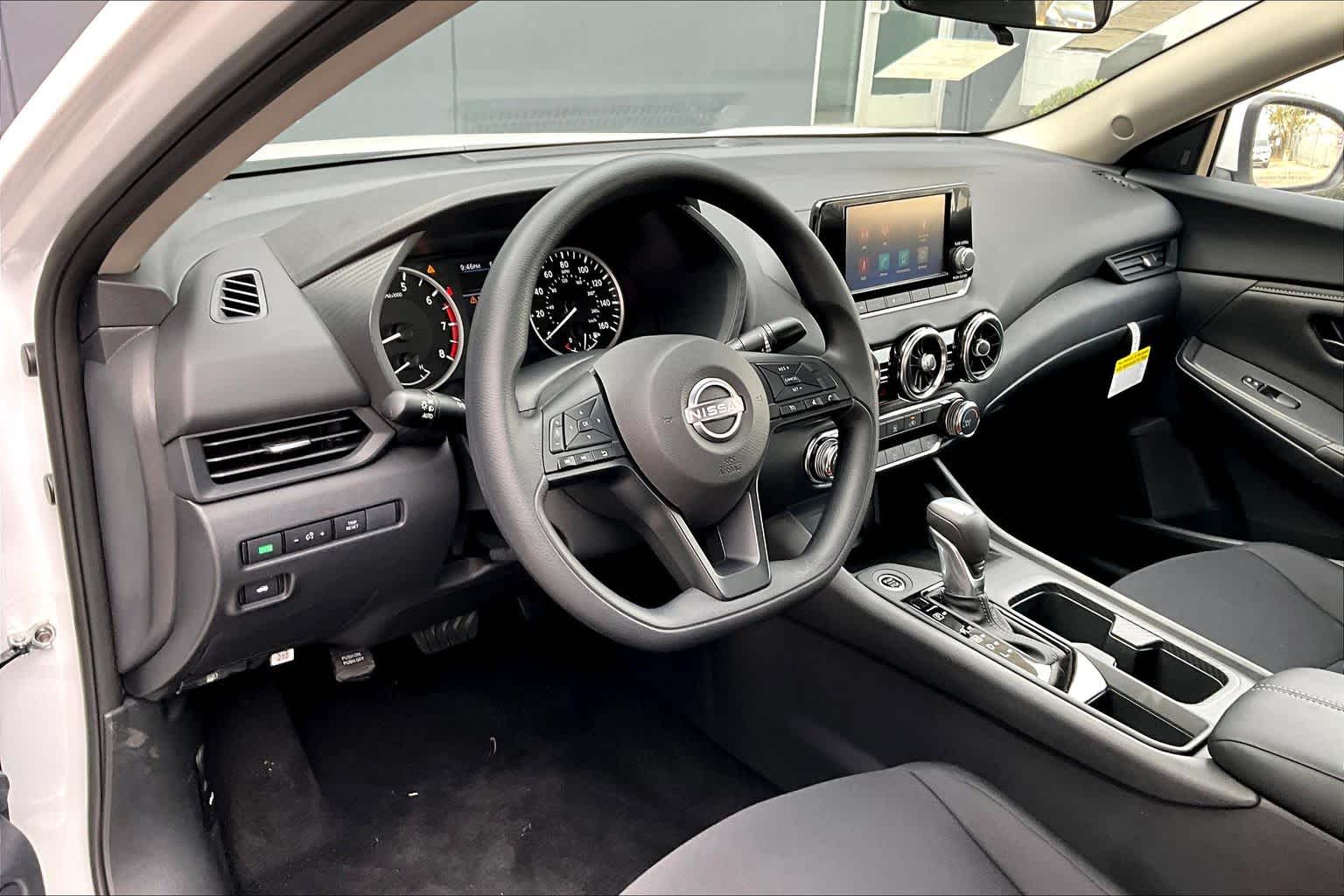 2025 Nissan Sentra S - 9