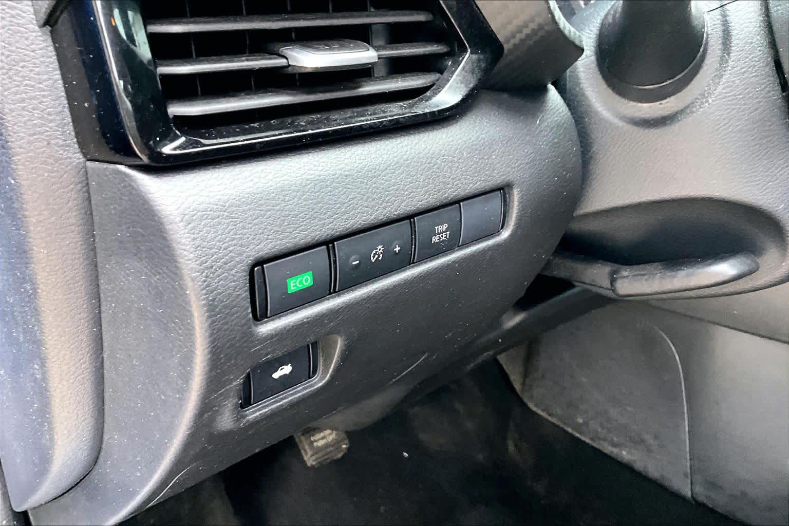 2024 Nissan Sentra photo 34 of 35