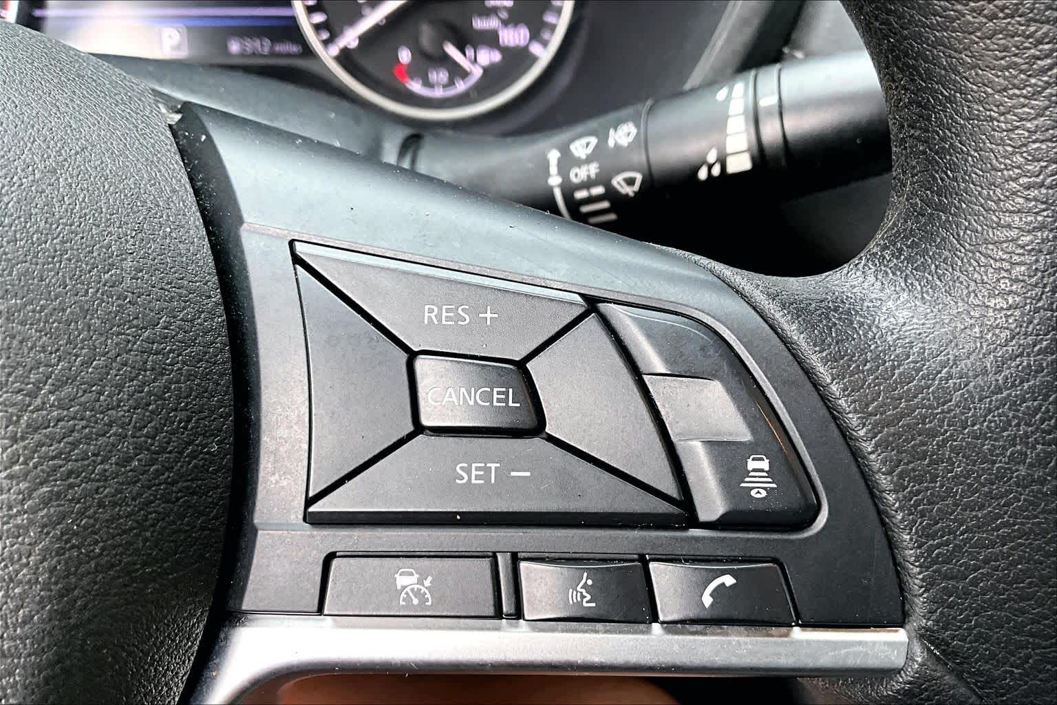 2024 Nissan Sentra photo 33 of 35
