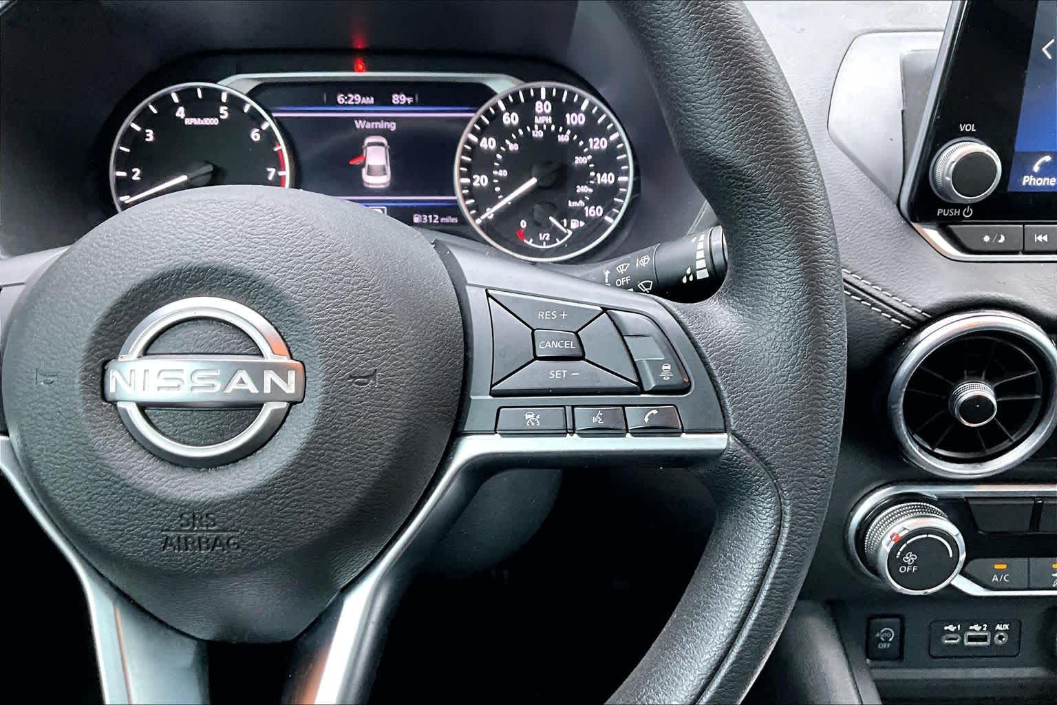 2024 Nissan Sentra photo 25 of 35