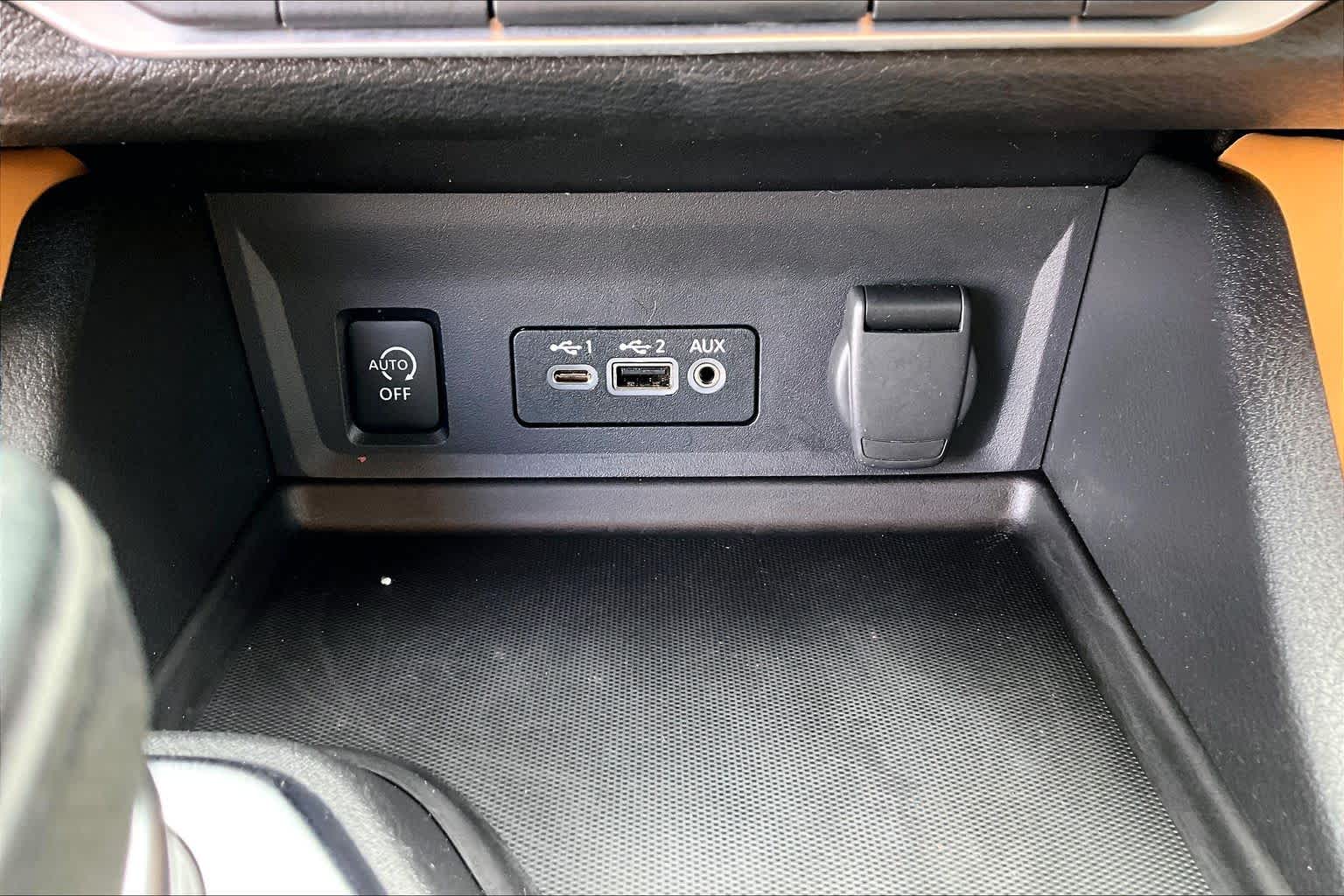 2024 Nissan Sentra photo 32 of 35