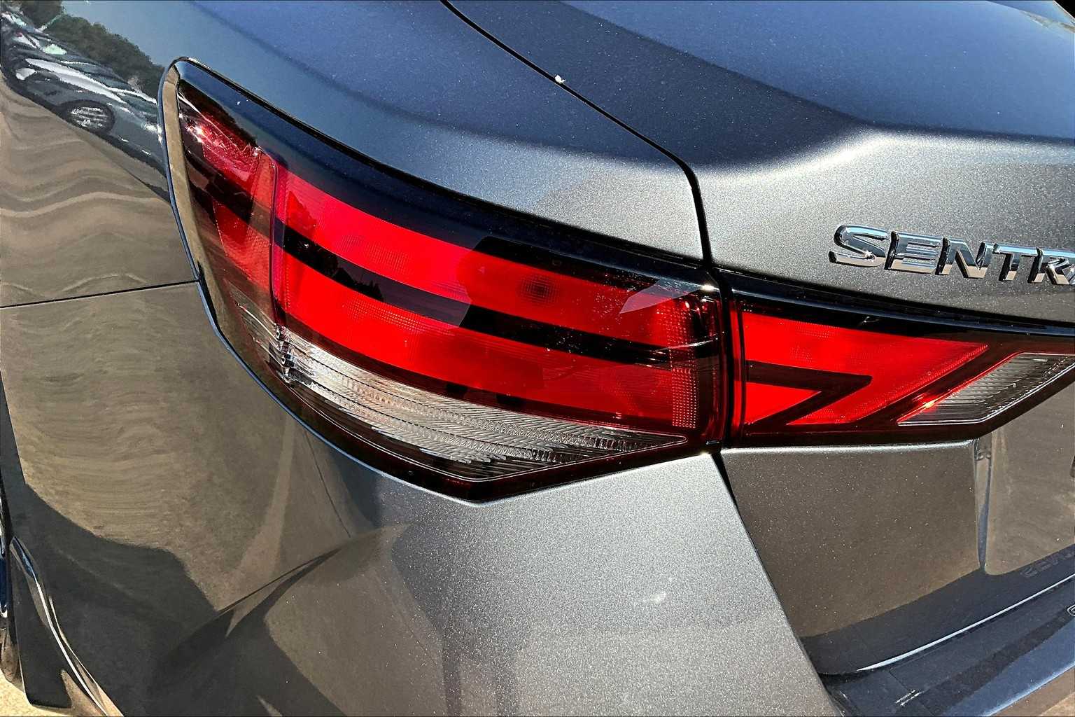 2025 Nissan Sentra SV - 11