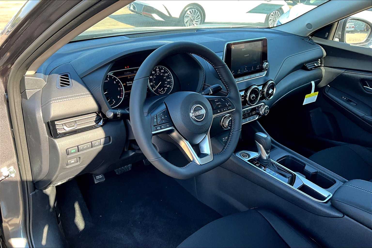 2025 Nissan Sentra SV - 9