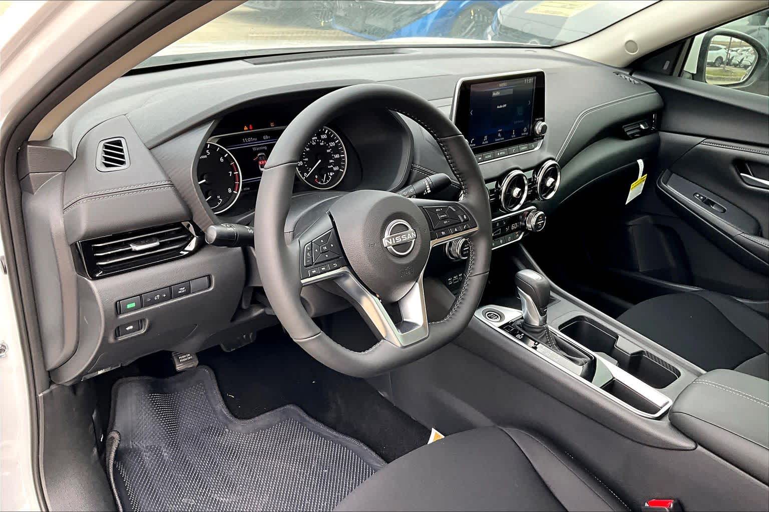 2025 Nissan Sentra SV Aspen White Tricoat at Sterling McCall Nissan