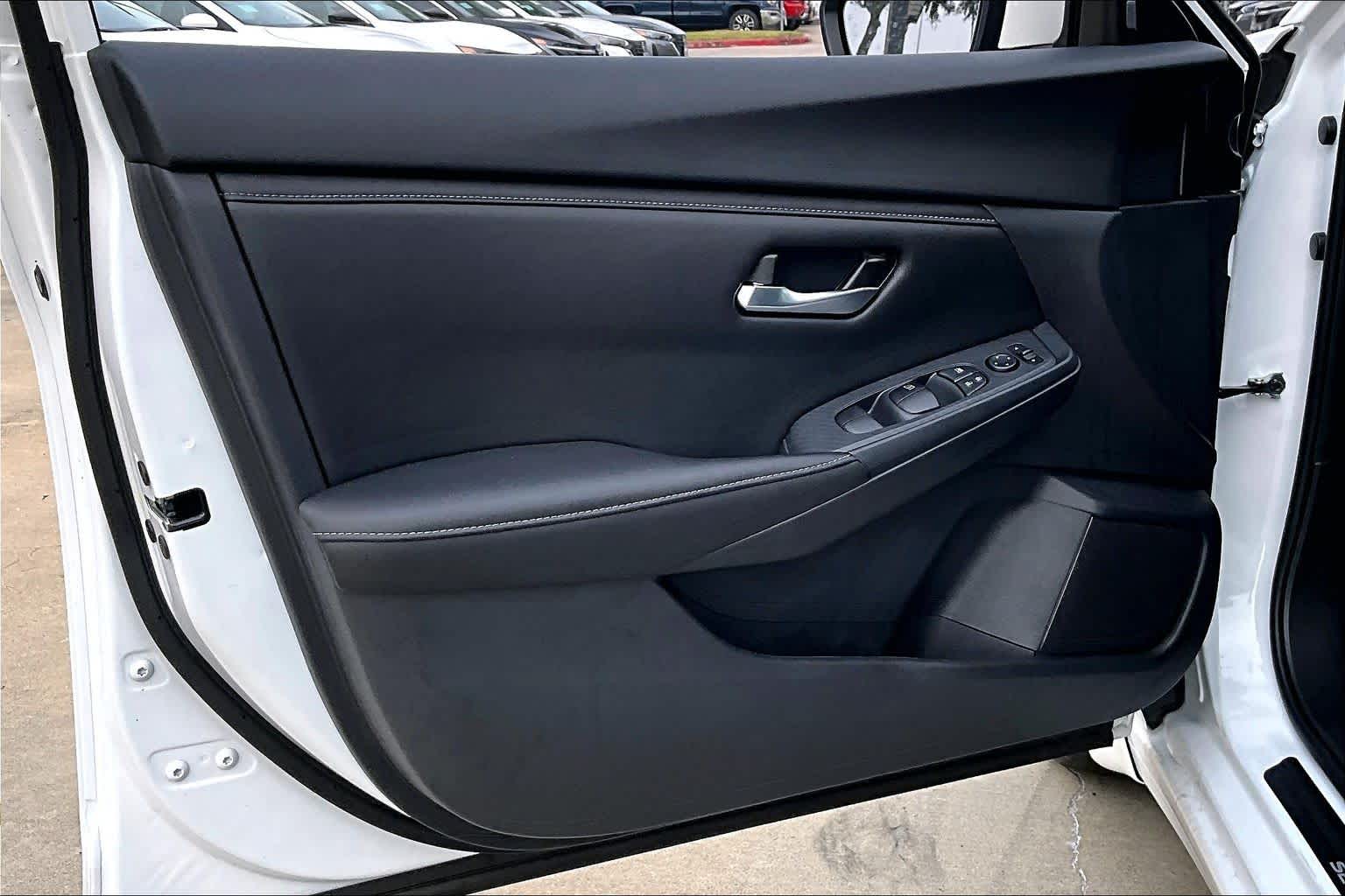 2025 Nissan Sentra SV Aspen White Tricoat at Sterling McCall Nissan