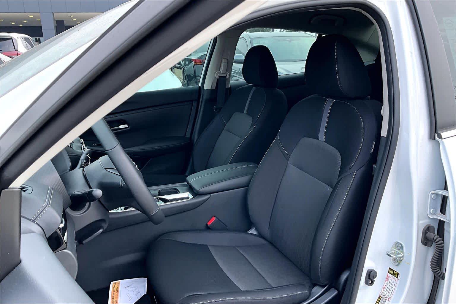 2025 Nissan Sentra SV Aspen White Tricoat at Sterling McCall Nissan