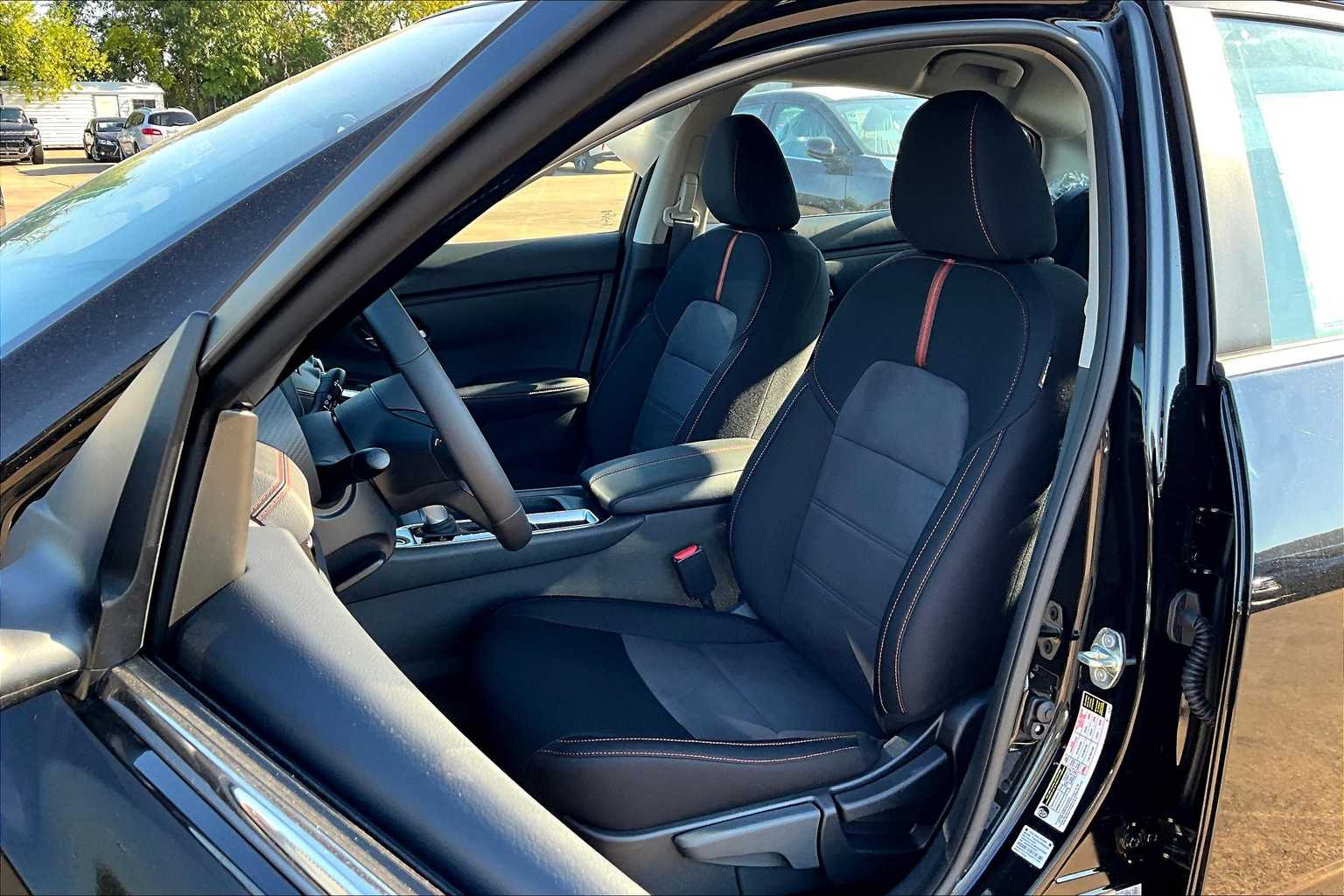 2025 Nissan Sentra SR Super Black at Tomball Chrysler Dodge Jeep Ram