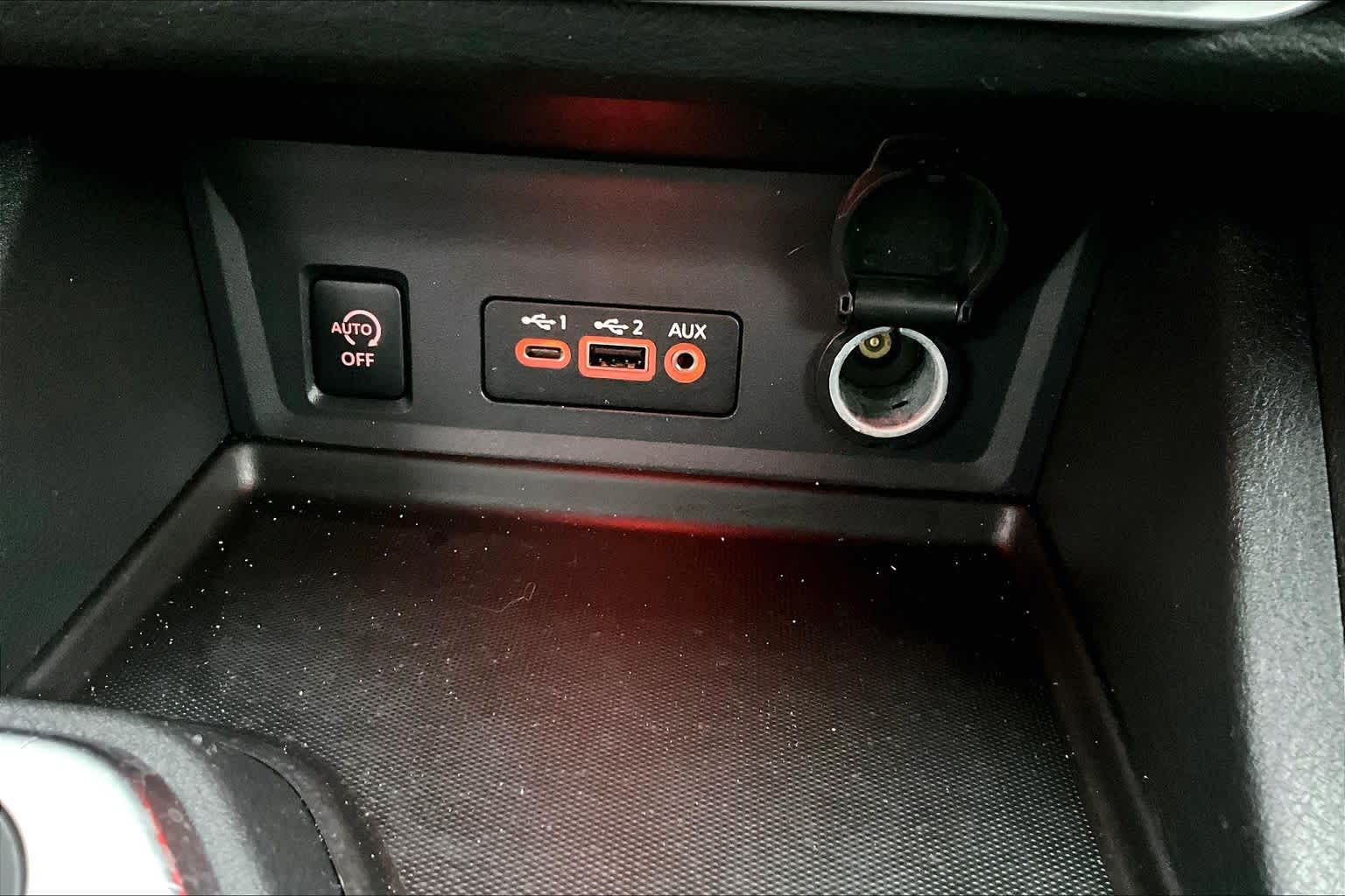 2024 Nissan Sentra SR Electric Blue Metallic/Super Black at Beck & Masten Kia