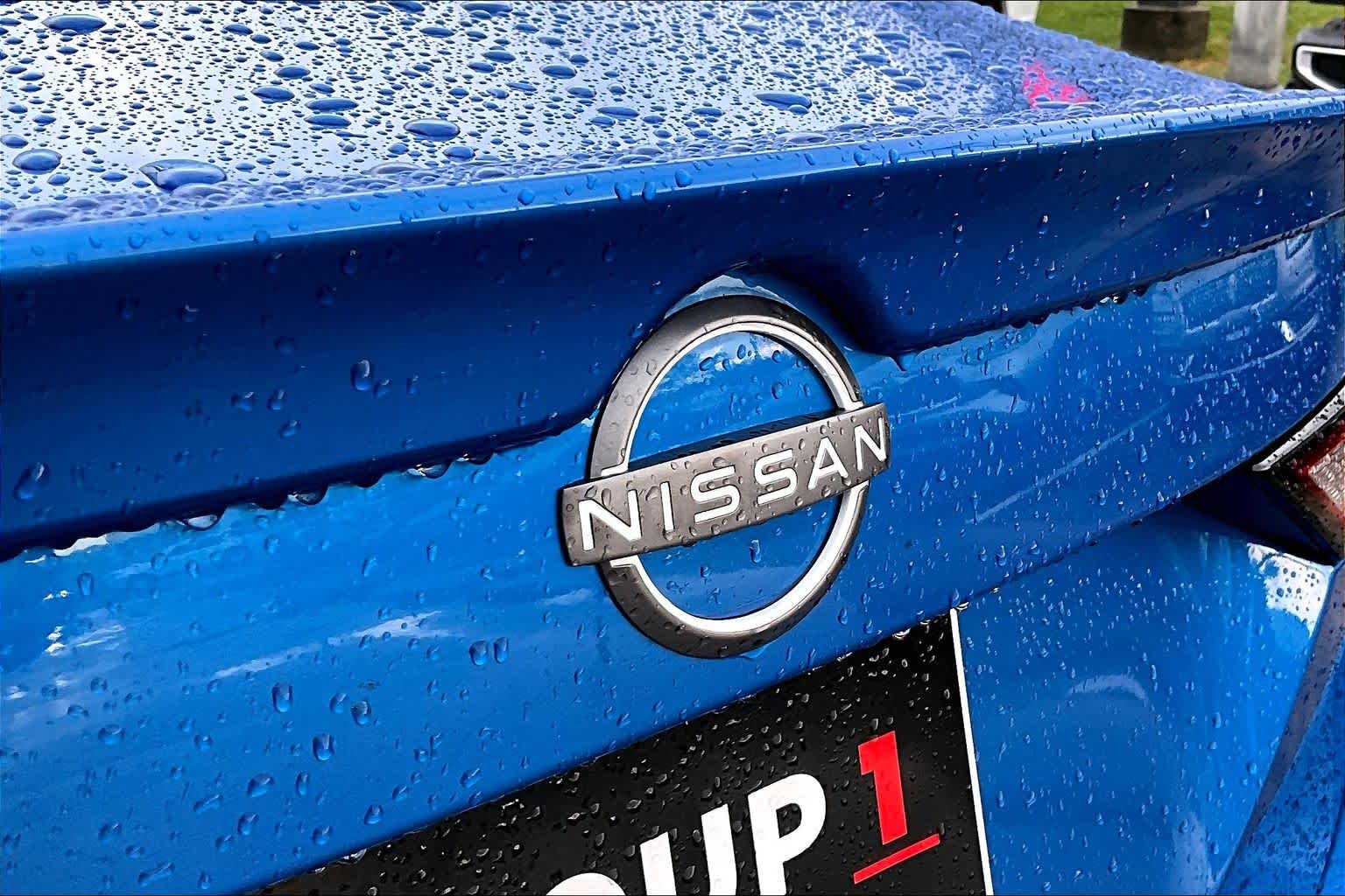 2024 Nissan Sentra SR Electric Blue Metallic/Super Black at Beck & Masten Kia