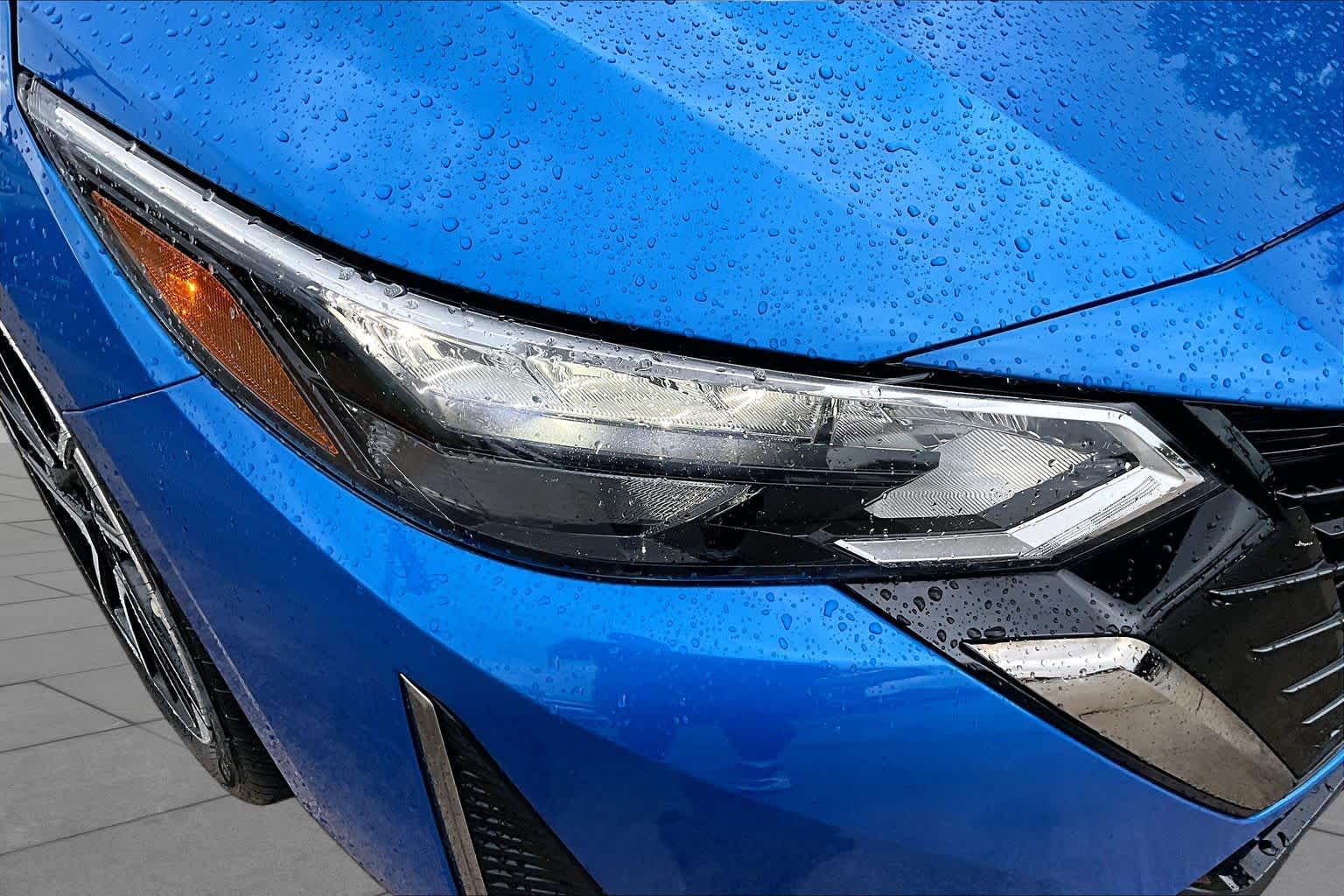 2024 Nissan Sentra SR Electric Blue Metallic/Super Black at Beck & Masten Kia