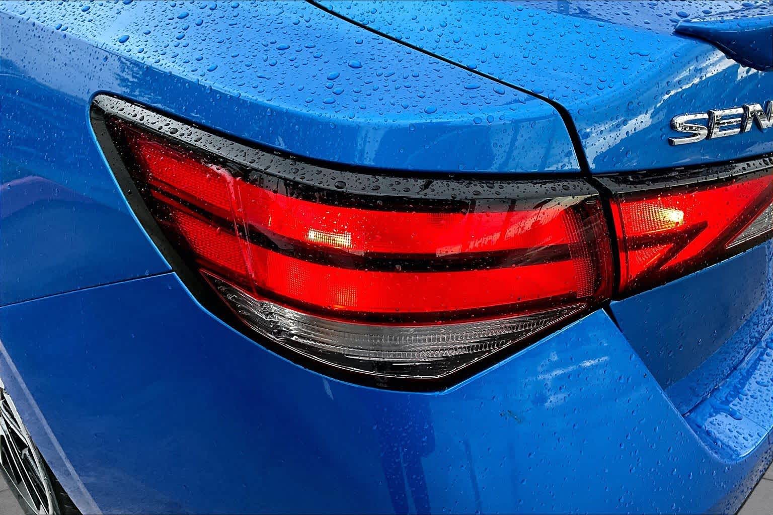 2024 Nissan Sentra SR Electric Blue Metallic/Super Black at Beck & Masten Kia