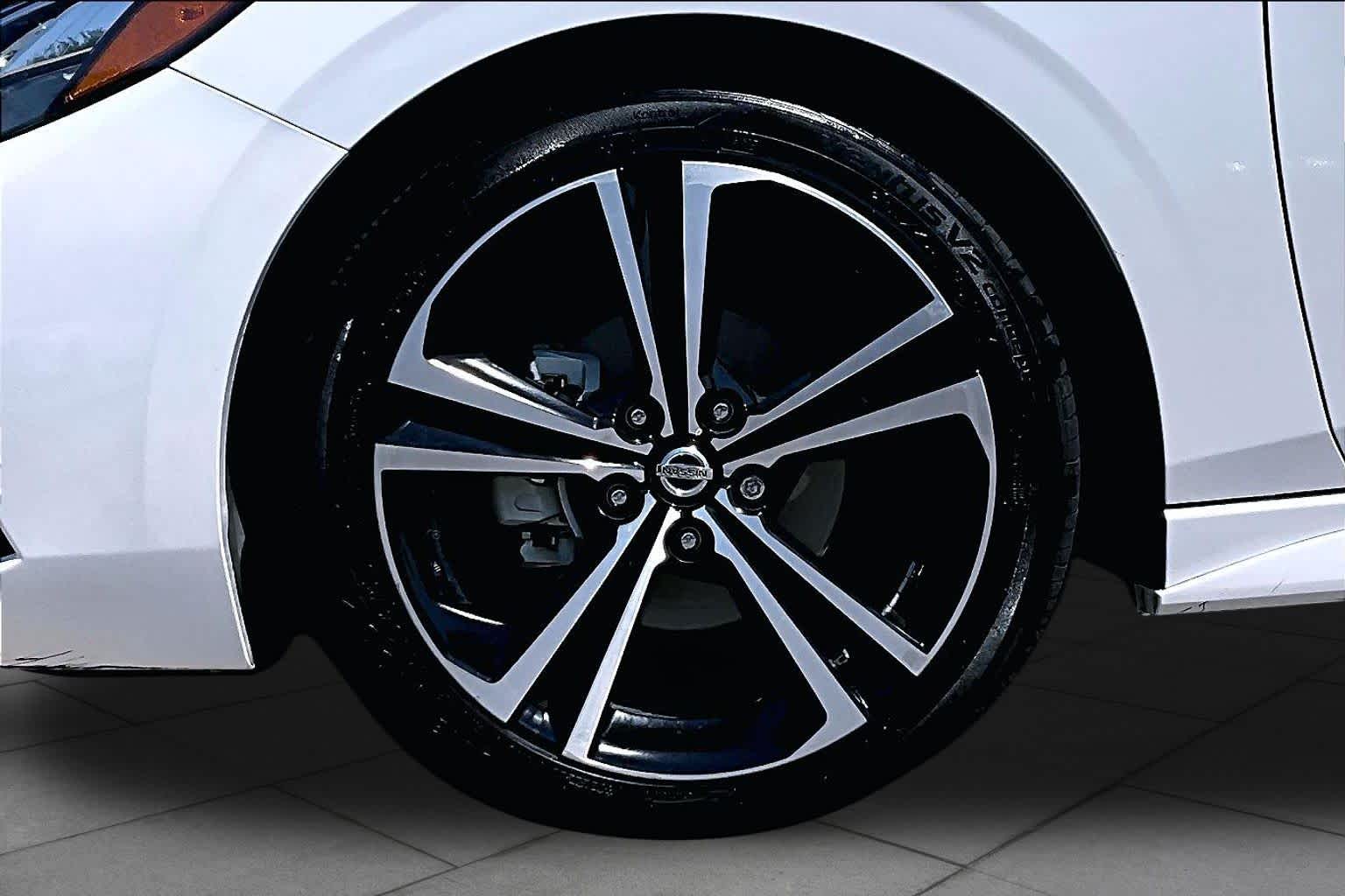 2023 Nissan Sentra SR Aspen White Tricoat at HGreg Houston