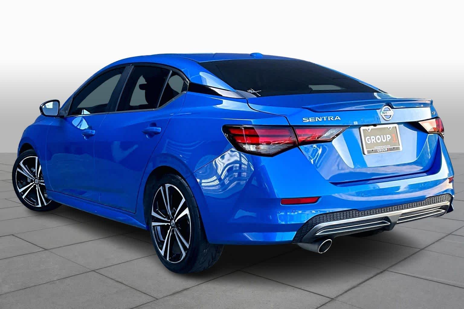 2022 Nissan Sentra SR Electric Blue Metallic at Sterling McCall Nissan