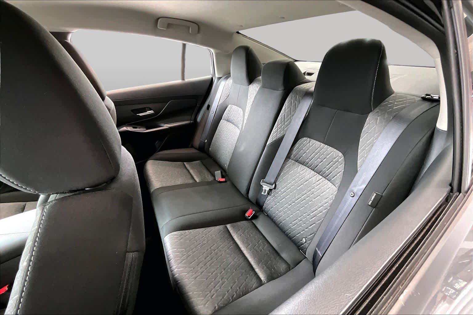 2026 Nissan Sentra photo 18 of 34