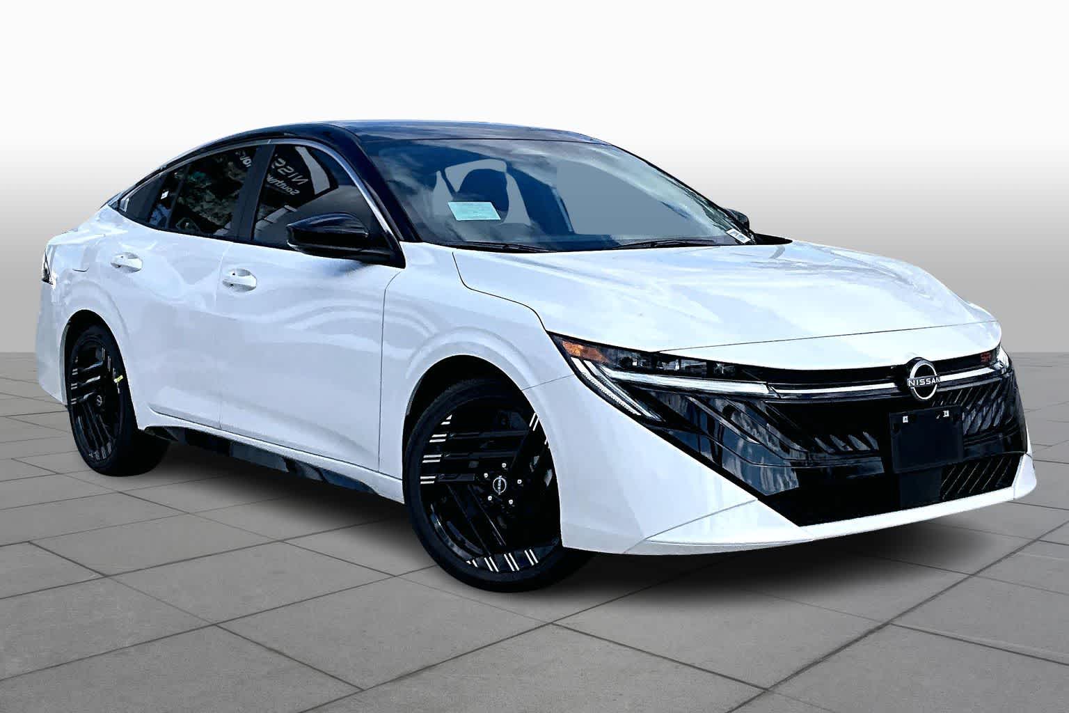 2026 Nissan Sentra SR Aspen White Tricoat/Super Black at Sterling McCall Nissan