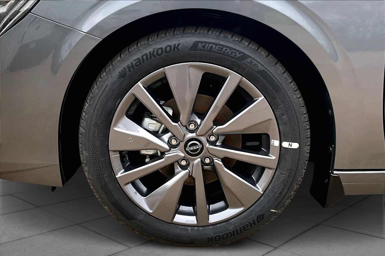 2026 Nissan Sentra SL - 8