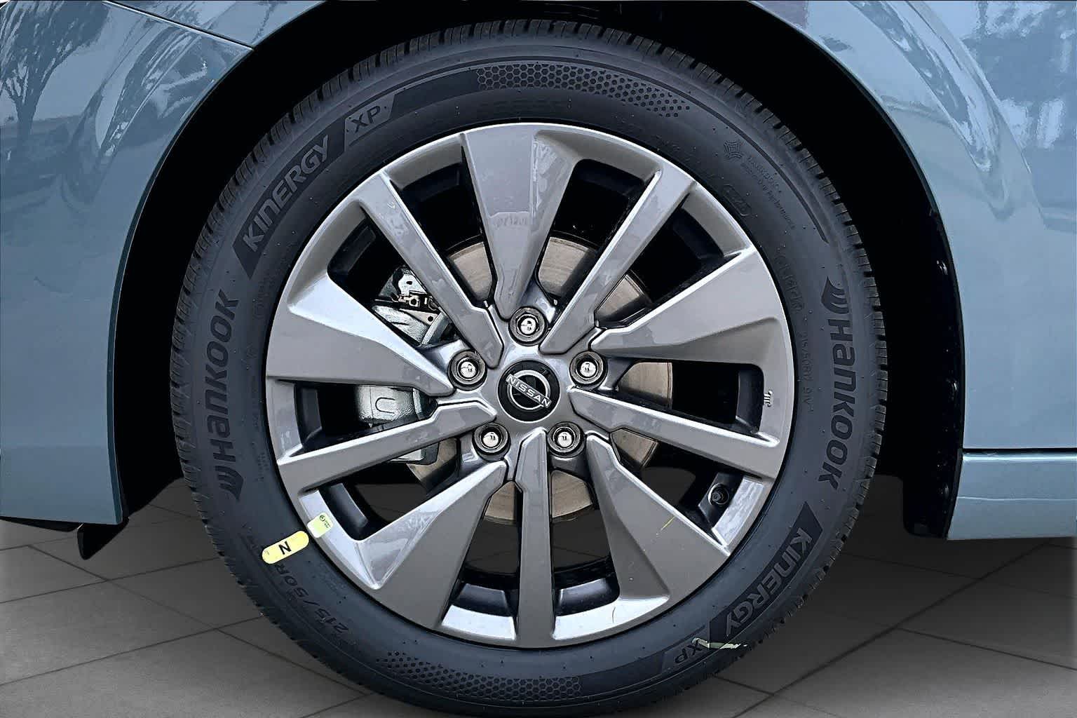 2026 Nissan Sentra SL - 8