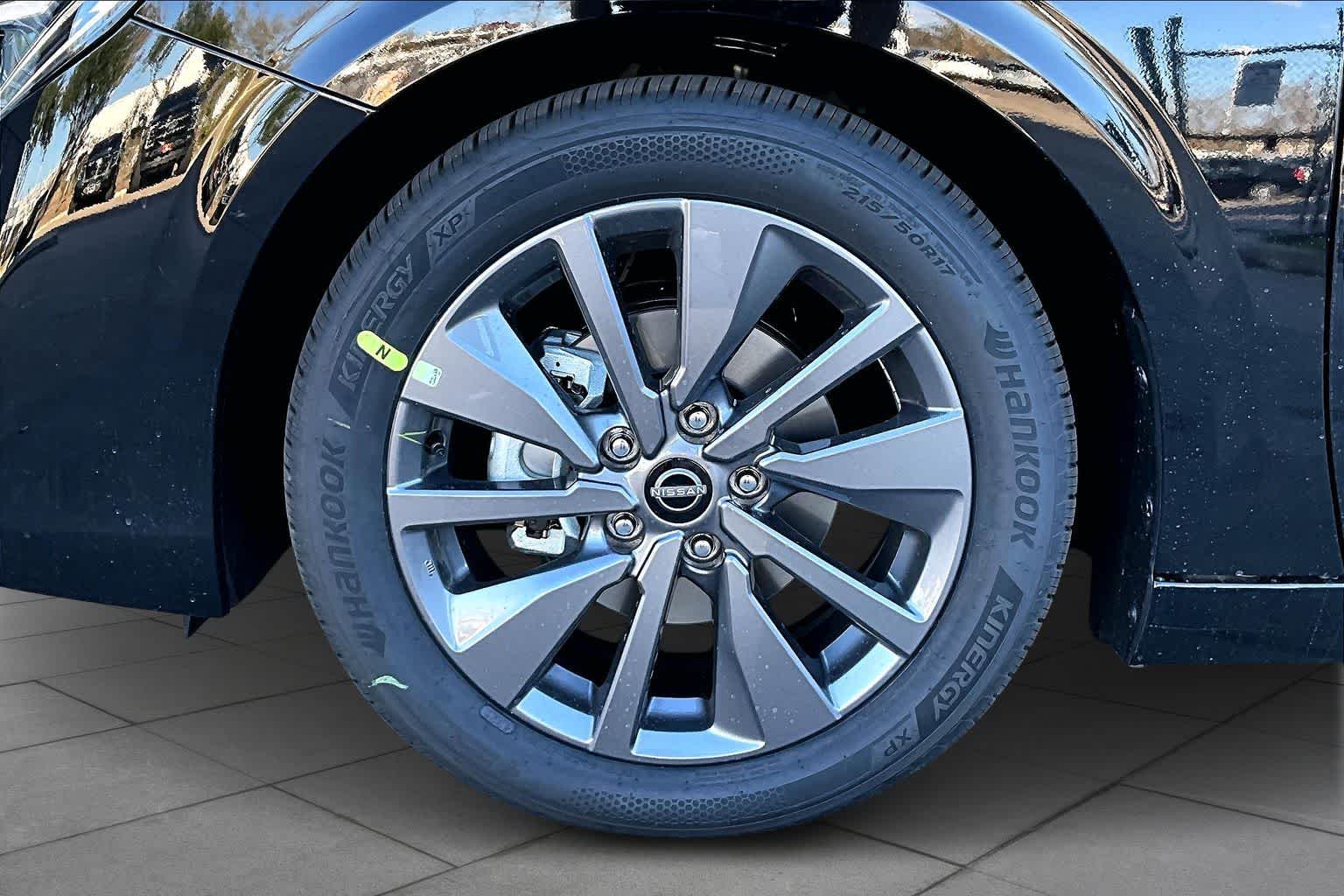 2026 Nissan Sentra SL - 8