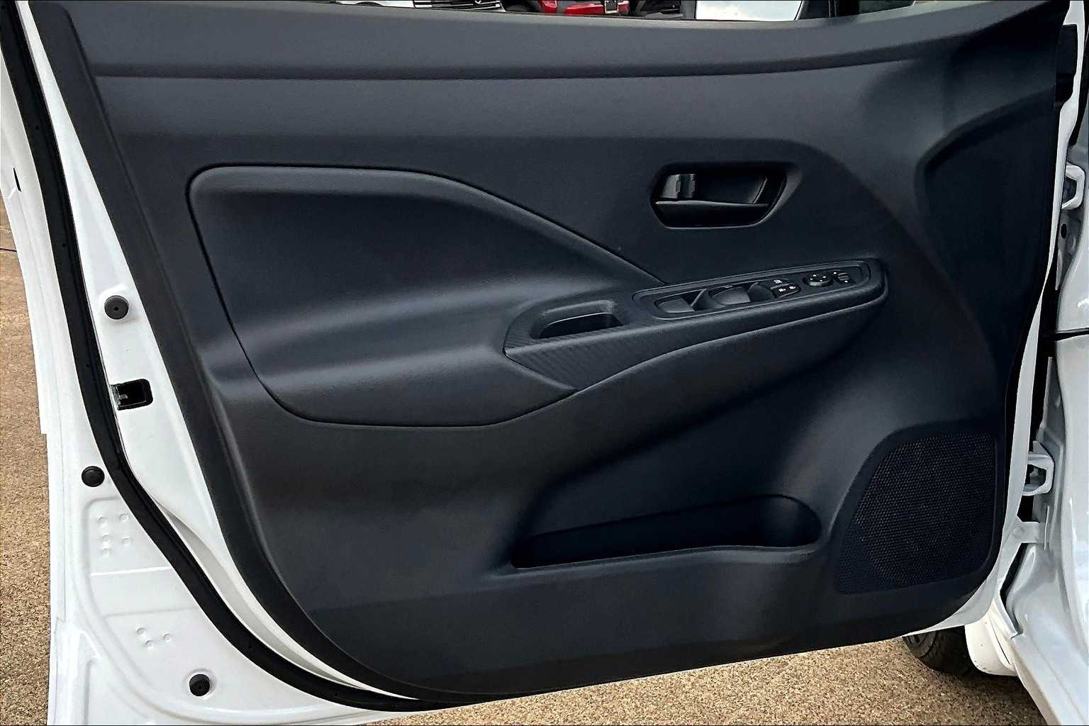 2025 Nissan Versa S Fresh Powder at Sterling McCall Nissan