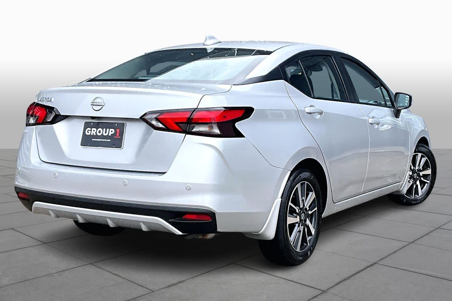 2025 Nissan Versa SV - 10