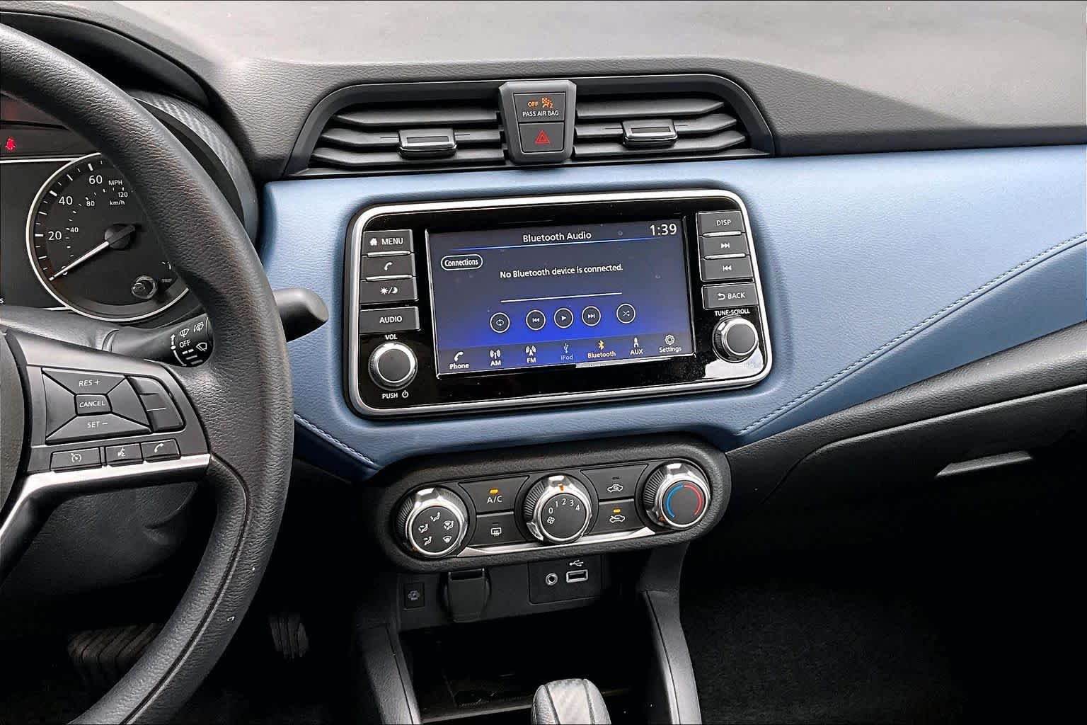 2025 Nissan Versa SV - 5