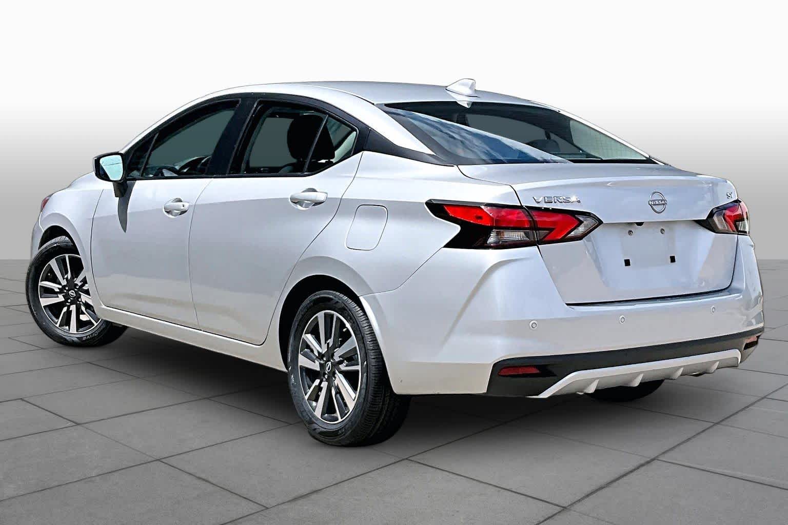 2024 Nissan Versa SV - 11