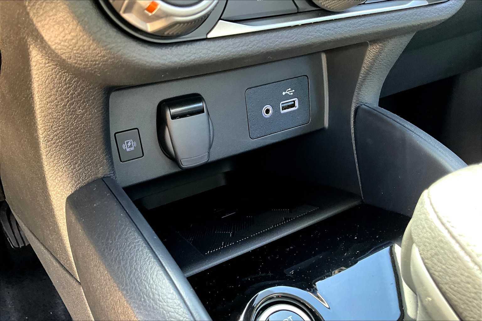 2025 Nissan Versa SV Aspen White Tricoat at AutoNation USA Katy