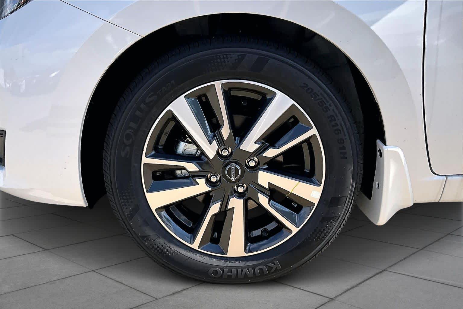 2025 Nissan Versa SV Aspen White Tricoat at HGreg Houston