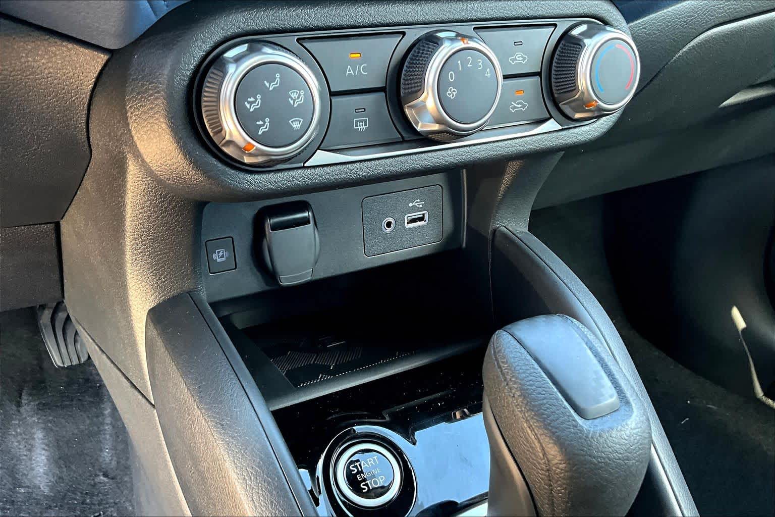 2025 Nissan Versa SV Aspen White Tricoat at Sterling McCall Nissan