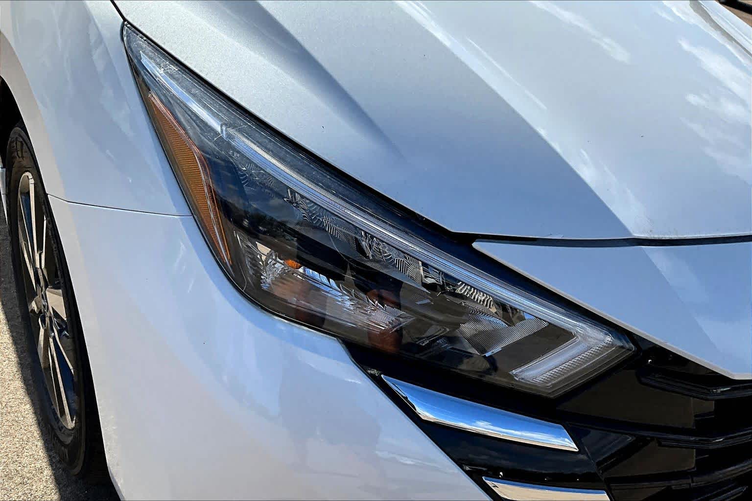 2025 Nissan Versa SV Aspen White Tricoat at Sterling McCall Nissan