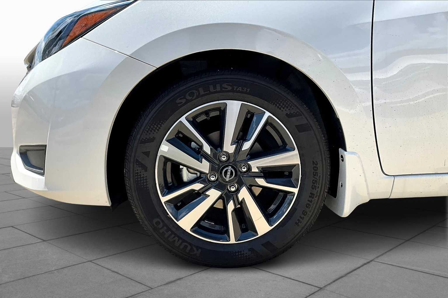 2025 Nissan Versa SV Aspen White Tricoat at Sterling McCall Nissan