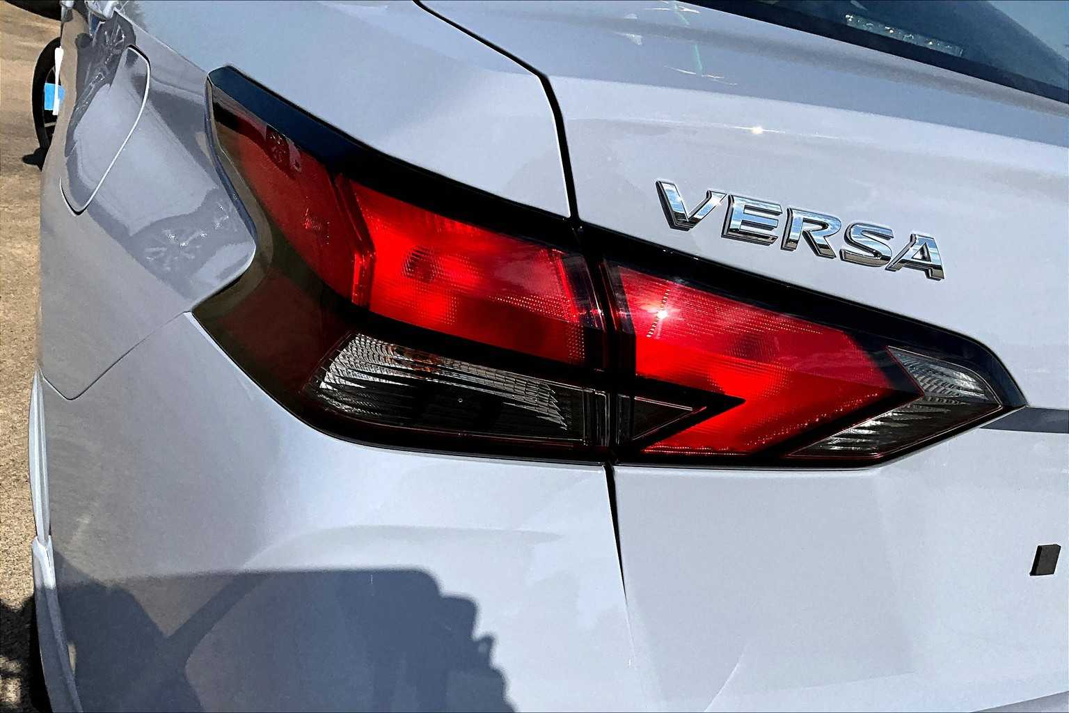 2025 Nissan Versa SV Gray Sky Pearl at HGreg Houston