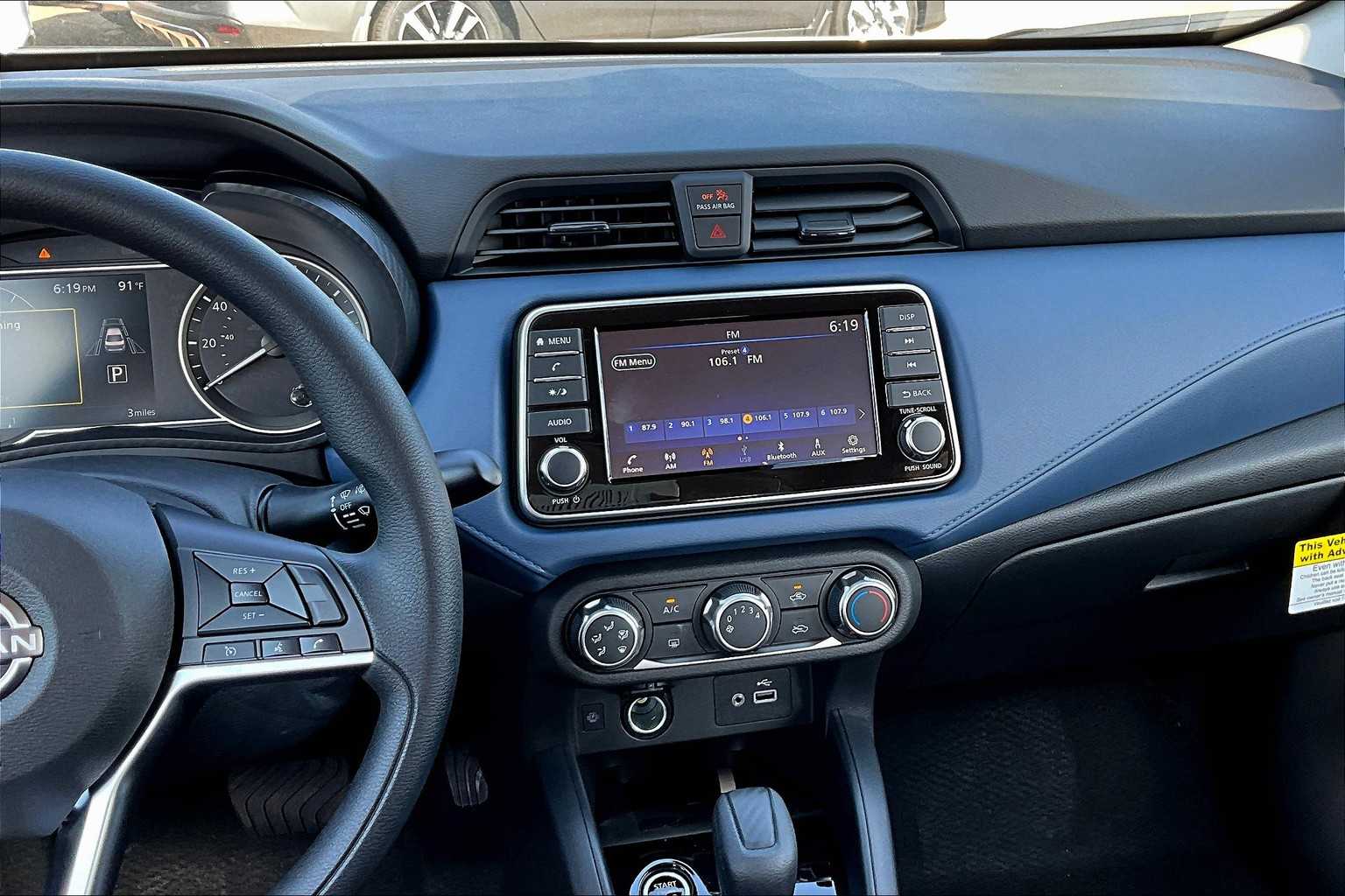 2025 Nissan Versa SV Gray Sky Pearl at HGreg Houston