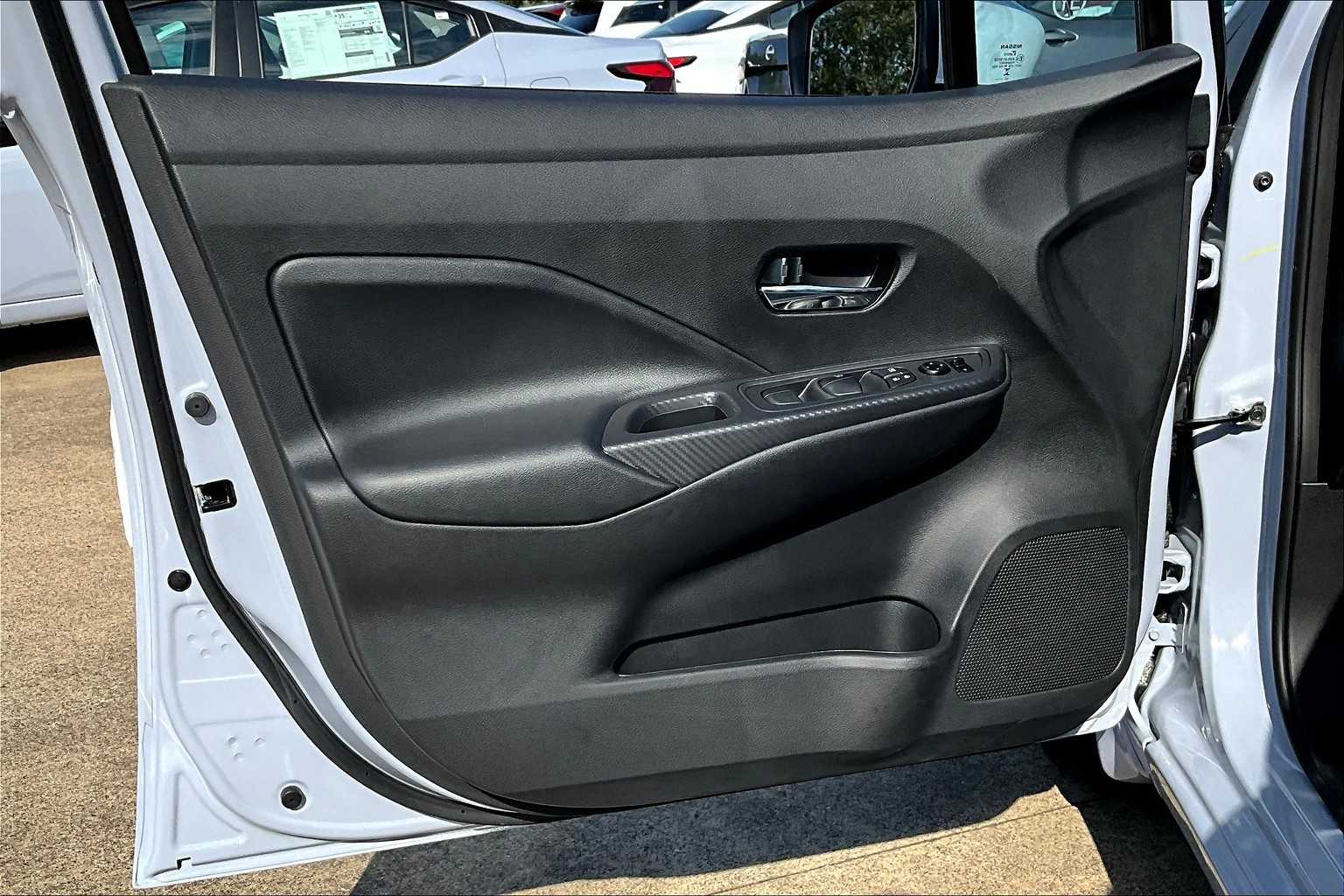 2025 Nissan Versa SV Gray Sky Pearl at HGreg Houston