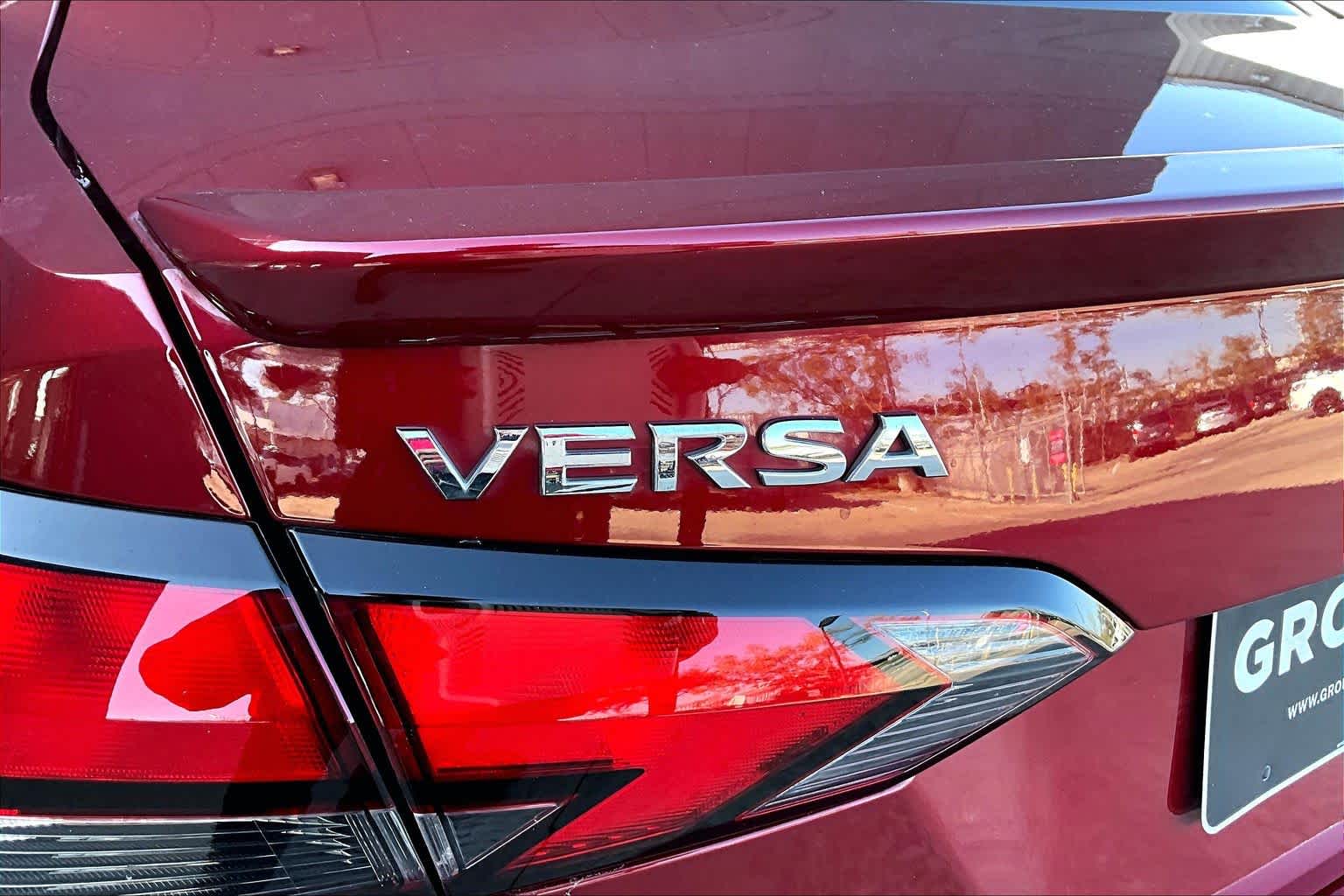 2022 Nissan Versa SR Scarlet Ember Tintcoat at Ron Craft Chevrolet Cadillac